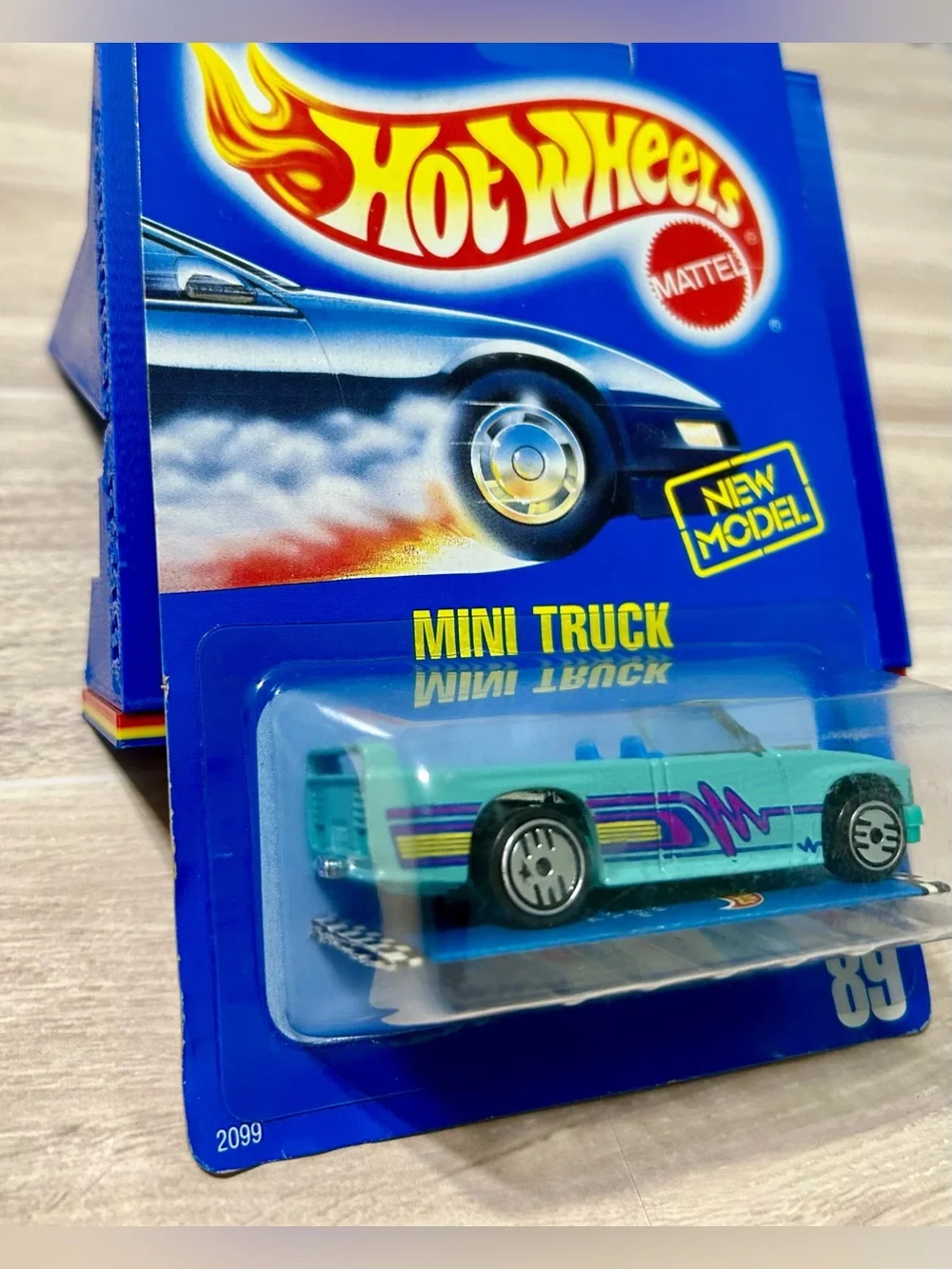 Hot Wheels 90’s Graphics Mini Truck